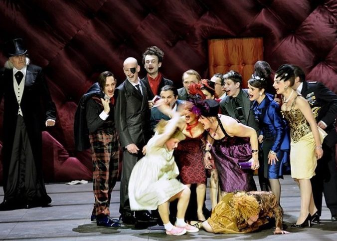 La troupe de l'opéra de Paris lors d'un spectacle en novembre 2019.